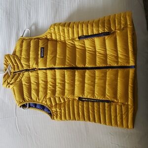 Patagonia Women's Medium Down Sweater Vest in Sulphur Yellow